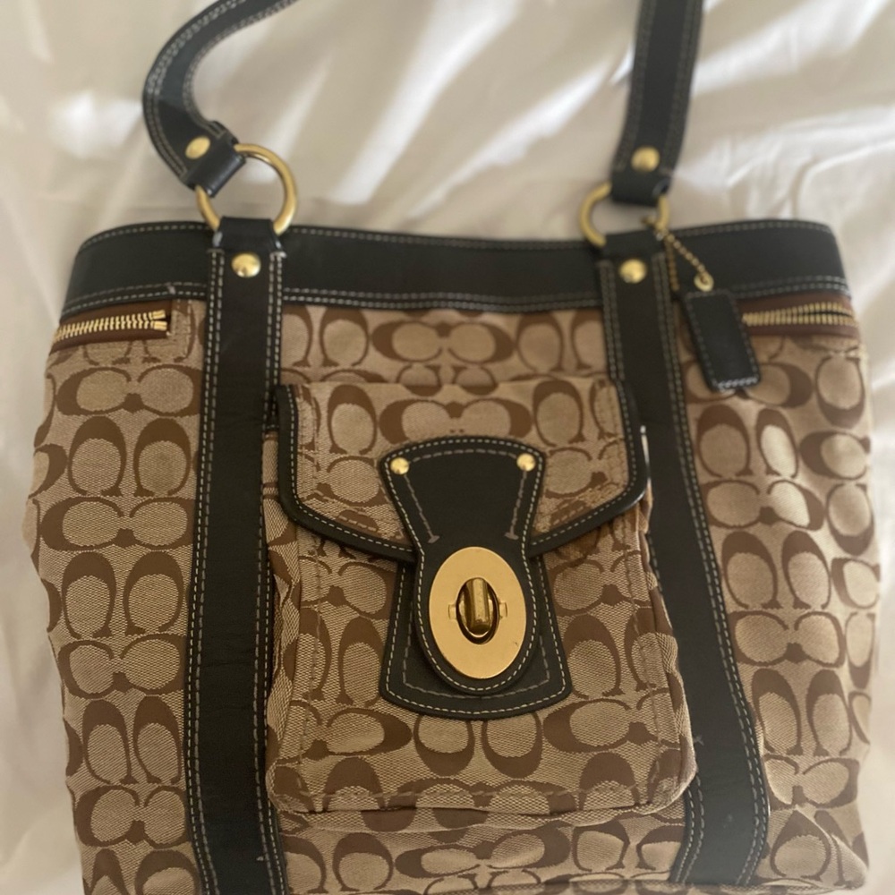 Original Coach Shoulder Handbag